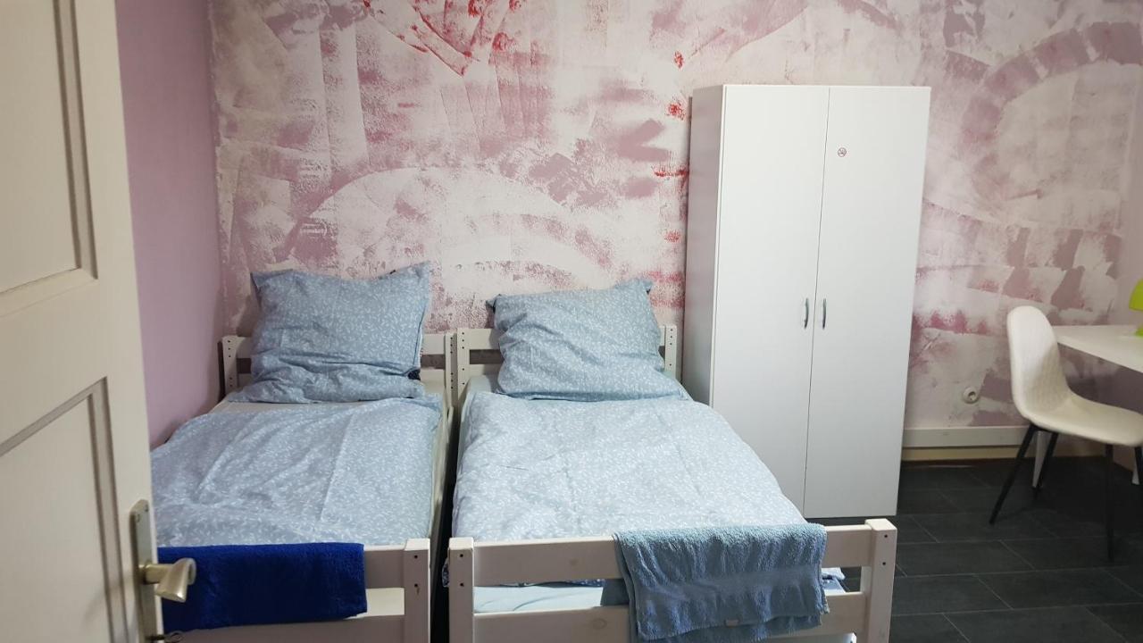 Handwerker Unterkunft Monteurzimmer Mit Gemeinschaftsbad In Brebach Σααρμπρύκεν Εξωτερικό φωτογραφία