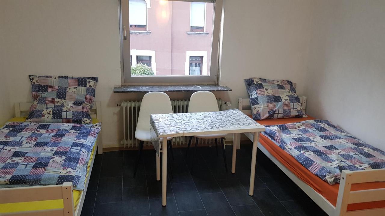 Handwerker Unterkunft Monteurzimmer Mit Gemeinschaftsbad In Brebach Σααρμπρύκεν Εξωτερικό φωτογραφία