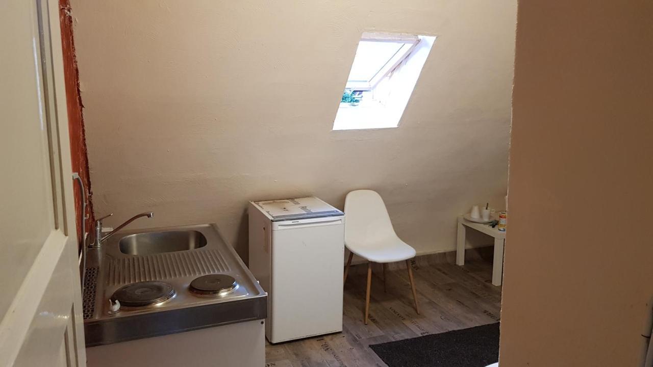 Handwerker Unterkunft Monteurzimmer Mit Gemeinschaftsbad In Brebach Σααρμπρύκεν Εξωτερικό φωτογραφία